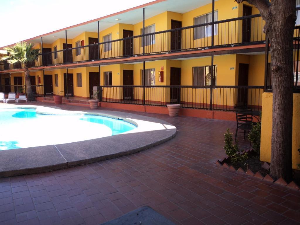 Hotel Monaco Ciudad Juárez Buitenkant foto